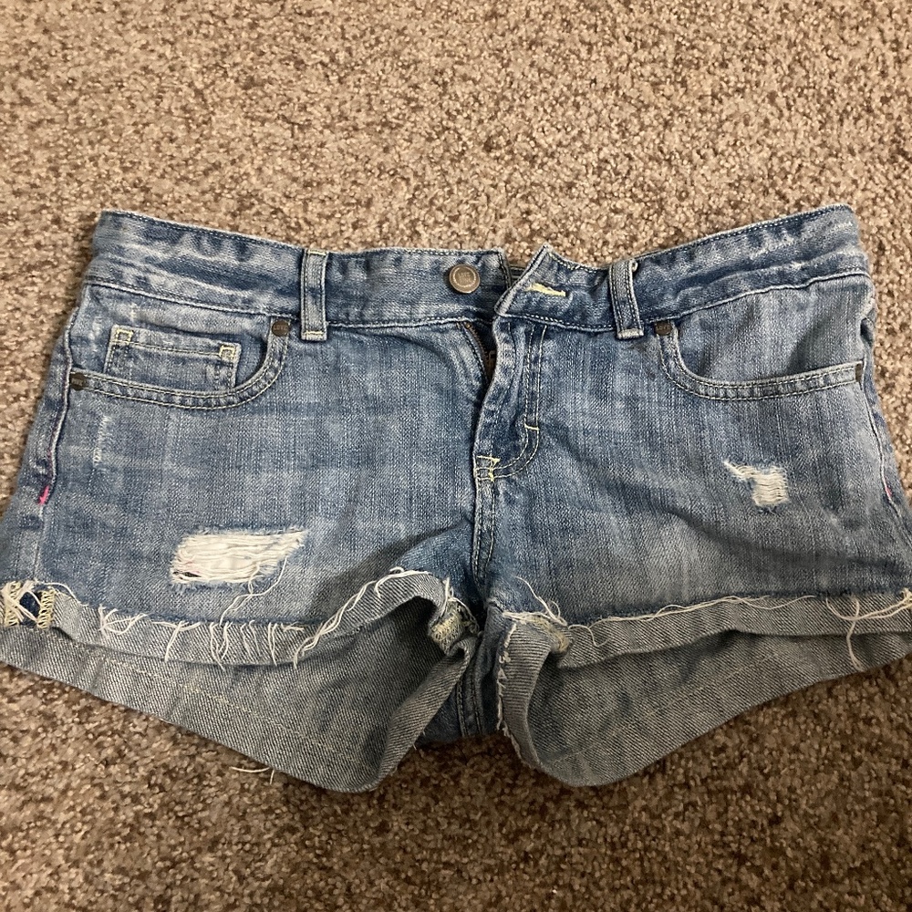 Pink VS short size 4